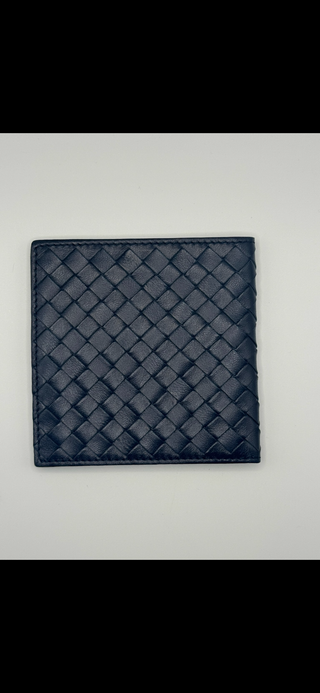 Bottega Veneta Men’s Intrecciato Bi-Fold Wallet – Black Leather