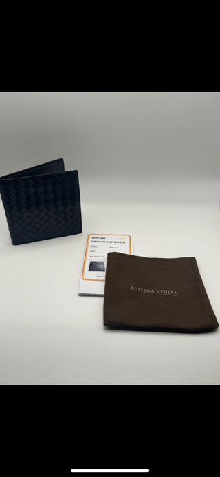 Bottega Veneta Men’s Intrecciato Bi-Fold Wallet – Black Leather