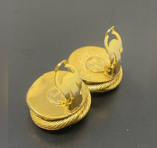 Chanel Vintage Pearl Gold Plated " Bird Nest " Clip Earrings AUTHENTIC