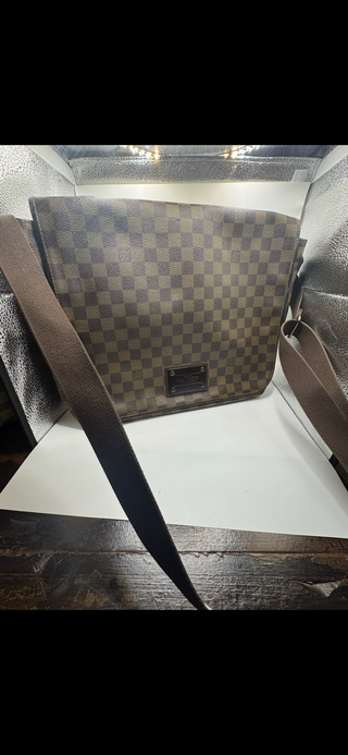 Louis Vuitton Damier Ebene Brooklyn GM Messenger Bag – Large