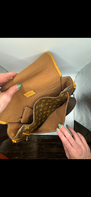 Louis Vuitton Bosphore Messenger PM Bag – Monogram Canvas