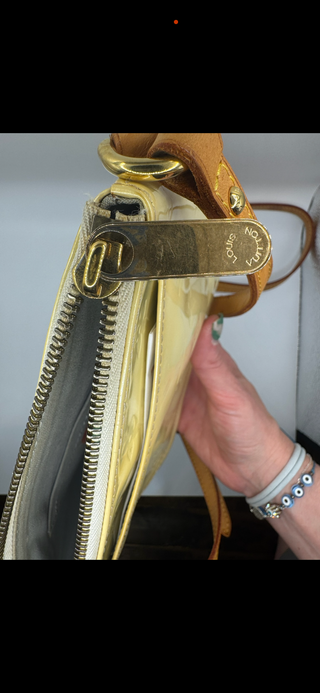 Louis Vuitton Authentic Vernis Perle Minna Street Vachetta Leather Crossbody Bag Purse