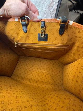 Louis Vuitton On The Go GM Tote