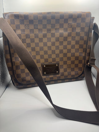 Louis Vuitton Damier Ebene Brooklyn MM Messenger Bag