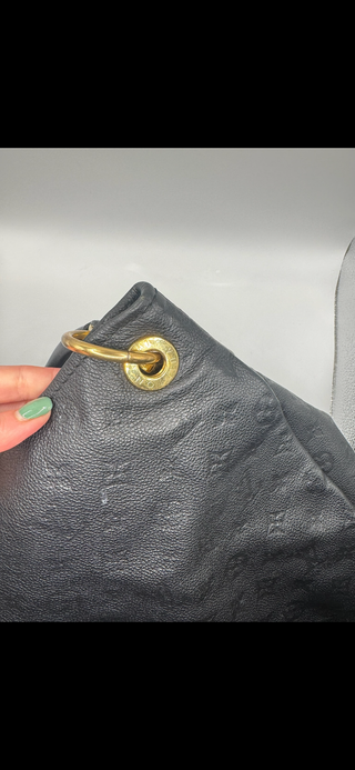 Louis Vuitton Monogram Empreinte Artsy MM – Black Leather Shoulder Bag