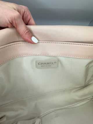 CHANEL Medium Boy Bag