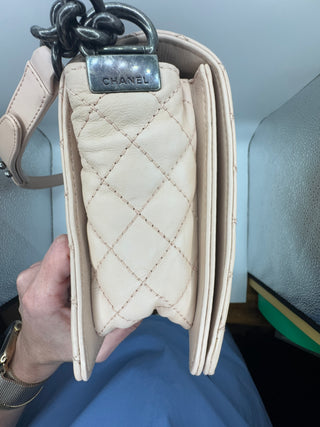 CHANEL Medium Boy Bag