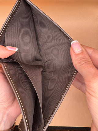 Gucci GG Supreme Canvas and Leather Mens Wallet