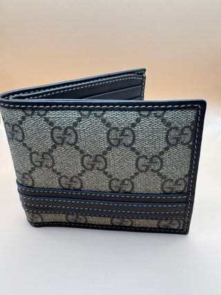 Gucci GG Supreme Canvas and Leather Mens Wallet
