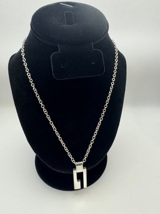 Gucci Silver Open Bar Pendant Necklace