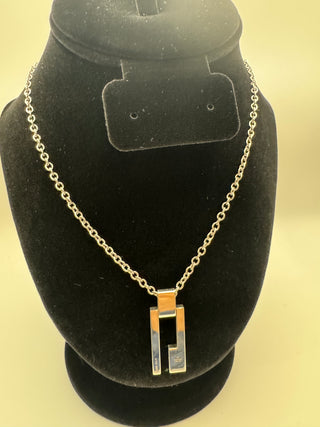 Gucci Silver Open Bar Pendant Necklace